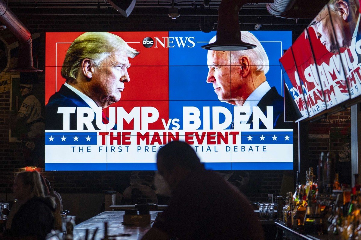 Trung Quốc bình luận về hỗn chiến Trump - Biden: 'Đây có phải nền văn minh kiểu Mỹ?' - Ảnh 1. Trung Quốc bình luận về hỗn chiến Trump - Biden: 'Đây có phải nền văn minh kiểu Mỹ?' - Ảnh 1.