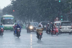 Thời tiết TP HCM hôm nay 1/10: Tiếp tục mưa dông chiều tối, Cần Thơ vài nơi mưa to