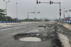 Phó Tổng giám đốc VEC Nguyễn Mạnh Hùng cùng 6 bị can bị bắt giam