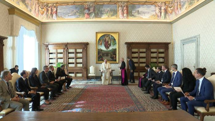 Credit Suisse 'đau đầu' với khoản nợ tín dụng 242 triệu euro của tòa thánh Vatican - Ảnh 1.