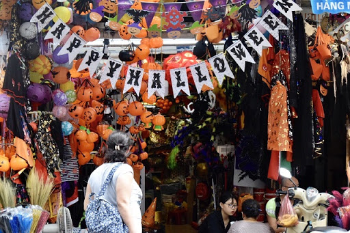 Gợi ý những địa điểm chụp hình Halloween ‘hot’ nhất tại Hà Nội - Ảnh 8. Gợi ý những địa điểm chụp hình Halloween ‘hot’ nhất tại Hà Nội - Ảnh 8.