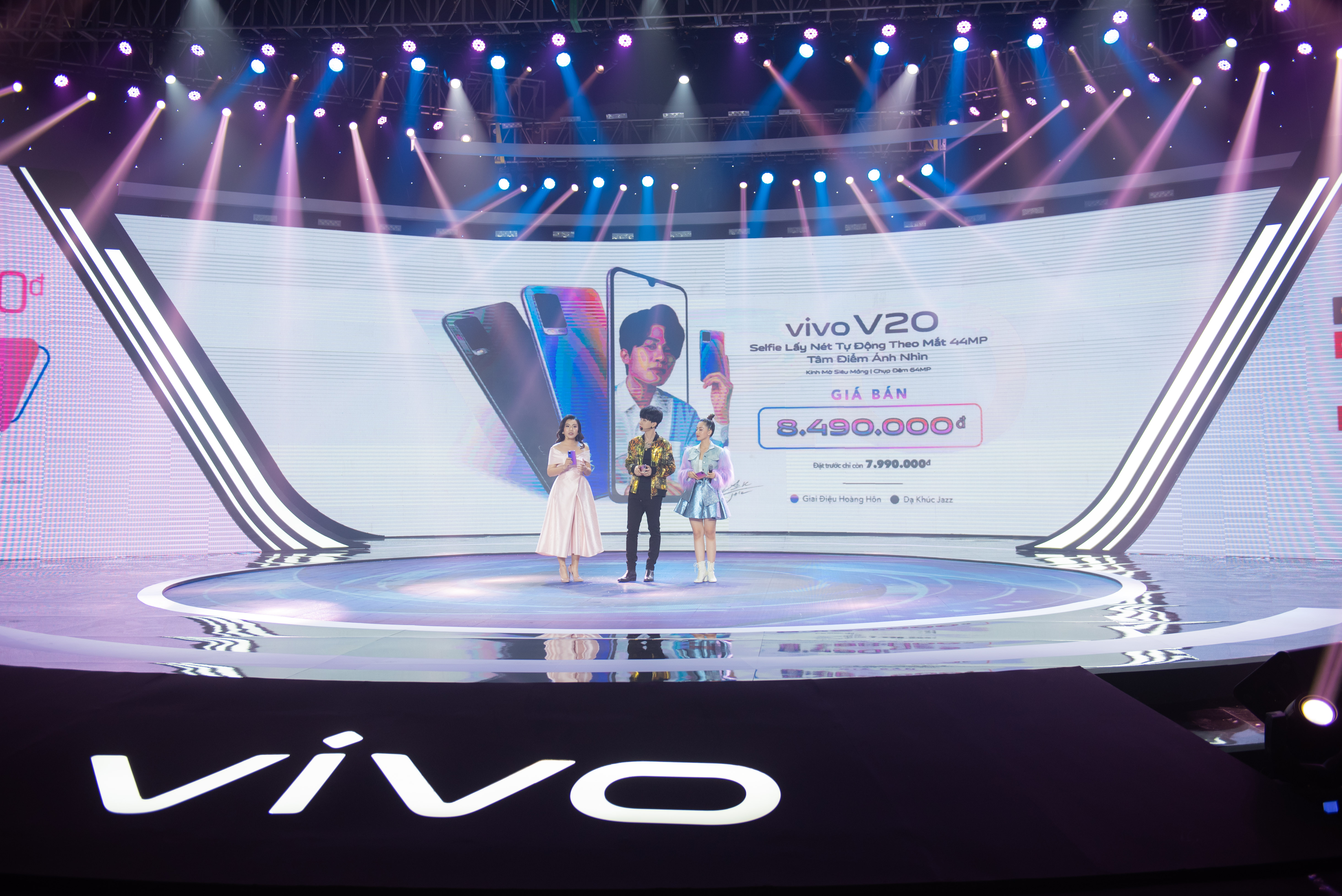 Vivo V20 ra mắt bùng cháy cùng Jack và 'Hoa Hải Đường' - Ảnh 3. Vivo V20 ra mắt bùng cháy cùng Jack và 'Hoa Hải Đường' - Ảnh 3.