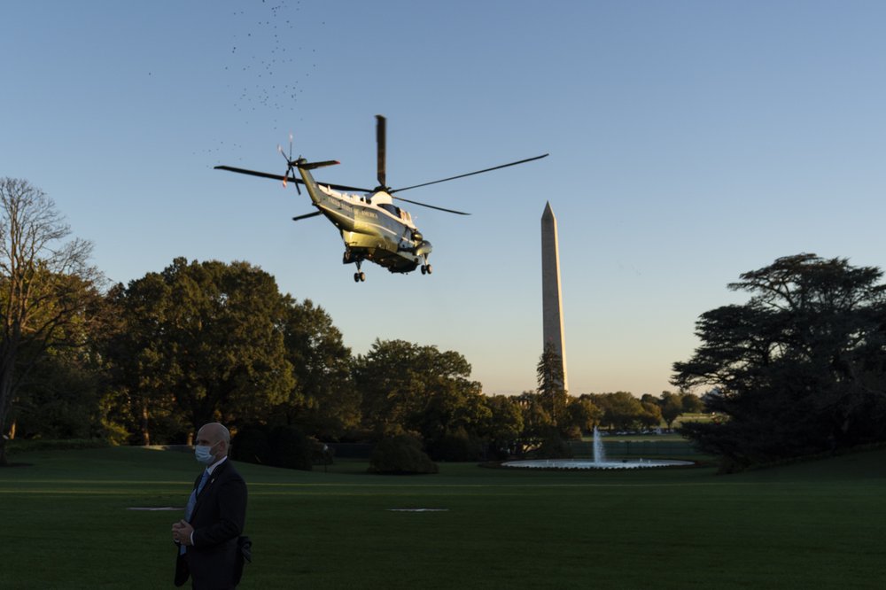 Toan tính của ông Trump và Biden trên đường tranh cử - Ảnh 2. Toan tính của ông Trump và Biden trên đường tranh cử - Ảnh 2.