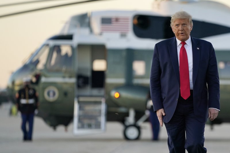 Toan tính của ông Trump và Biden trên đường tranh cử - Ảnh 1. Toan tính của ông Trump và Biden trên đường tranh cử - Ảnh 1.