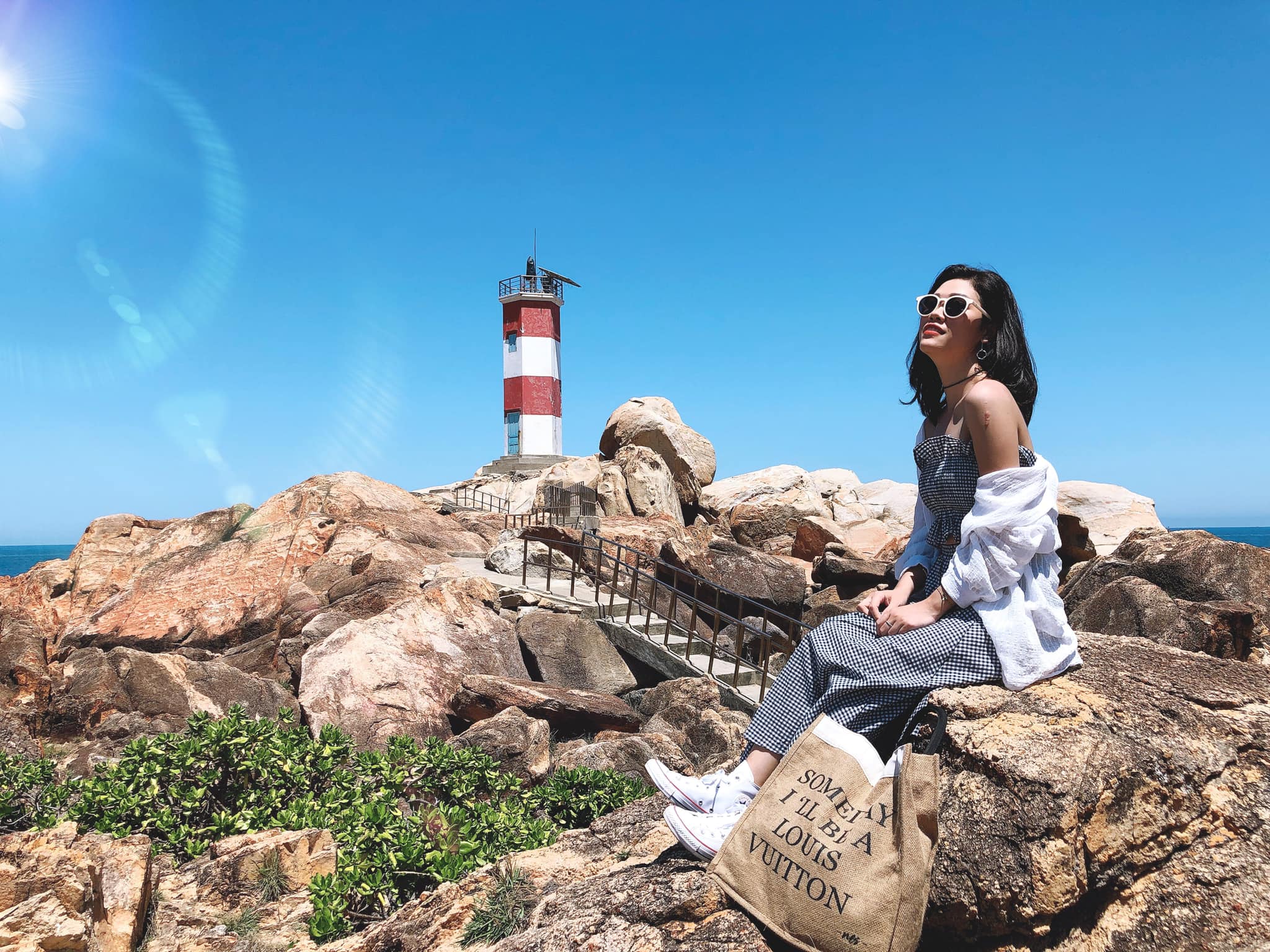 Chiêm ngưỡng vẻ đẹp Gành Đèn, 'viên ngọc' được cất giấu giữa biển trời Phú Yên  - Ảnh 6.