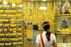 Giá vàng hôm nay 15/10: SJC duy trì quanh ngưỡng 56 triệu đồng/lượng