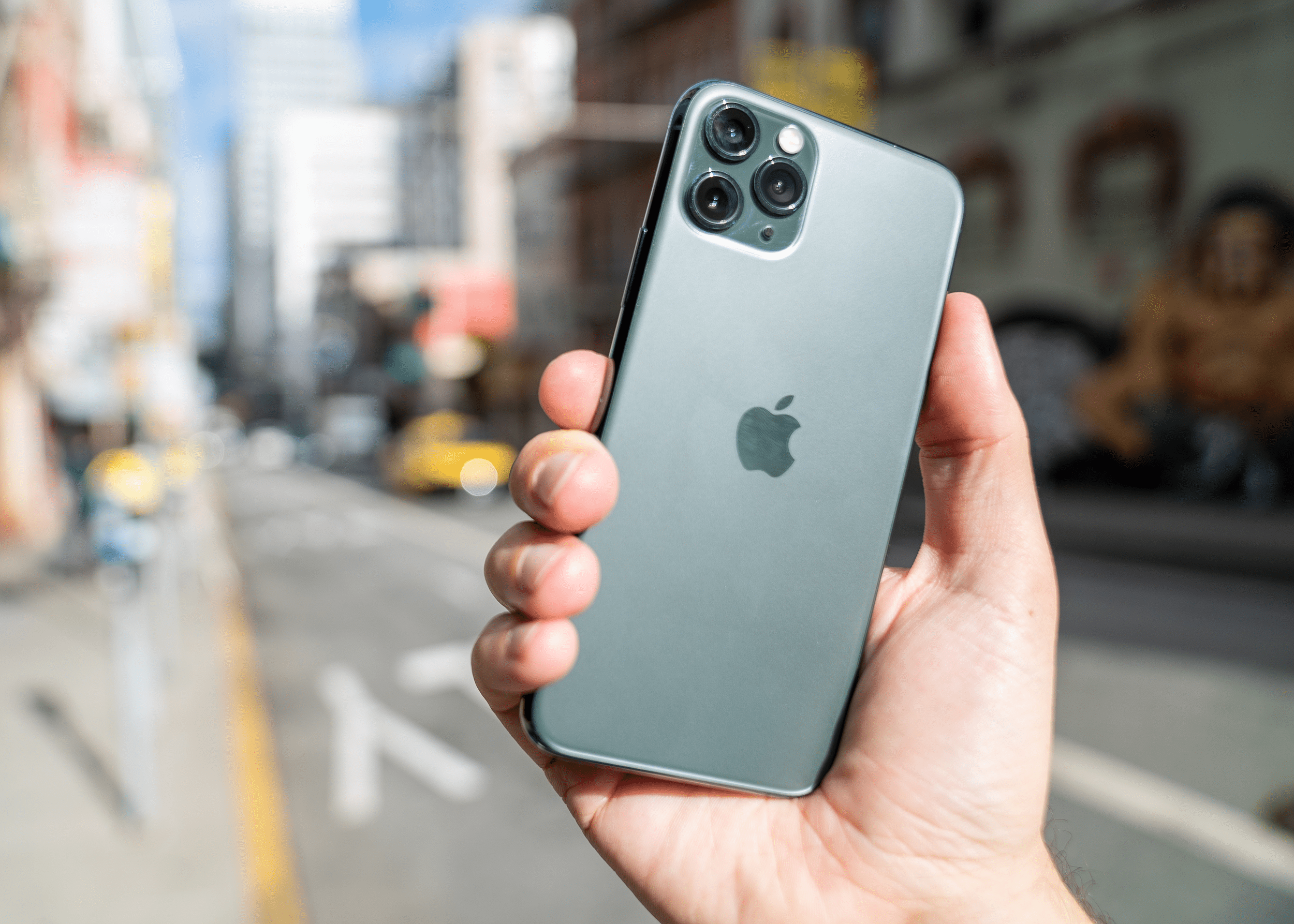 iPhone cũ giảm giá mạnh, nhiều dòng giảm gần 10 triệu đồng - Ảnh 3. iPhone cũ giảm giá mạnh, nhiều dòng giảm gần 10 triệu đồng - Ảnh 3.