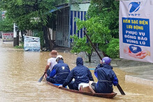 Viễn thông ứng cứu thông tin, hỗ trợ tối đa khách hàng trong mùa mưa bão