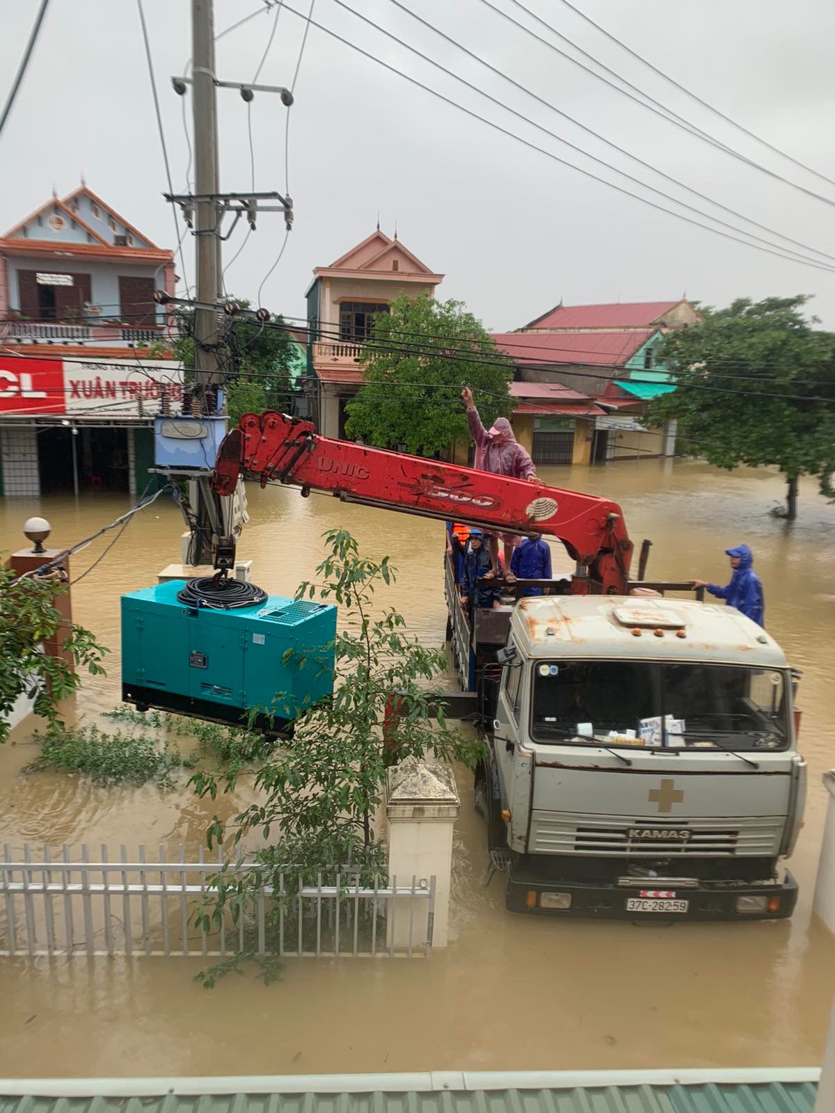 Tổng cục Phòng chống thiên tai ứng dụng OTT để thông tin khẩn về tình hình lũ lụt miền trung - Ảnh 5. Tổng cục Phòng chống thiên tai ứng dụng OTT để thông tin khẩn về tình hình lũ lụt miền trung - Ảnh 5.