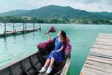 Bật mí 5 góc chụp ‘đẹp miễn chê’ tại hồ Đá Xanh, Vũng Tàu