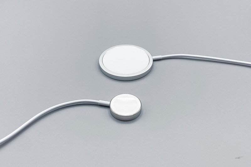 Bộ sạc MagSafe đã có mặt tại một số nước, liệu chúng có tương thích với các iPhone cũ? - Ảnh 3. Bộ sạc MagSafe đã có mặt tại một số nước, liệu chúng có tương thích với các iPhone cũ? - Ảnh 3.