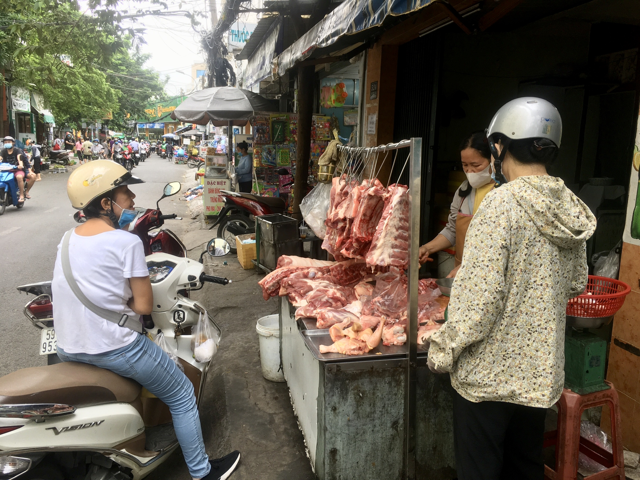 Nhập khẩu heo sống từ Thái Lan 'đóng băng' khi giá heo hơi giảm - Ảnh 1. Nhập khẩu heo sống từ Thái Lan 'đóng băng' khi giá heo hơi giảm - Ảnh 1.