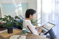 Thương hiệu laptop đua ưu đãi mùa tựu trường