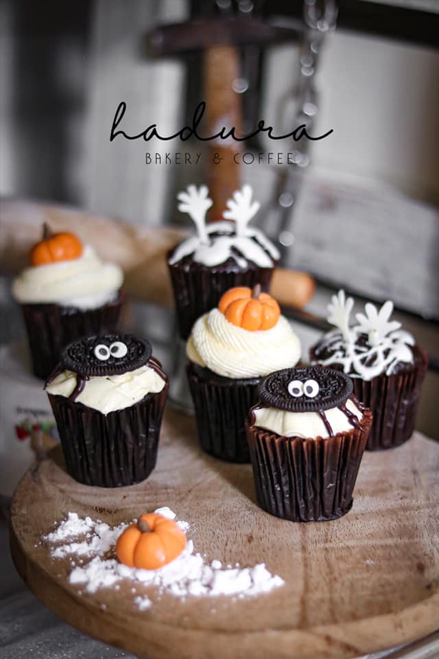 5 địa chỉ bán bánh Halloween được yêu thích tại Sài Gòn - Ảnh 1. 5 địa chỉ bán bánh Halloween được yêu thích tại Sài Gòn - Ảnh 1.