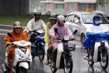 Thời tiết Hà Nội hôm nay 25/10: Mưa rào rải rác, sáng và đêm trời lạnh, Hải Phòng chiều tối có mưa