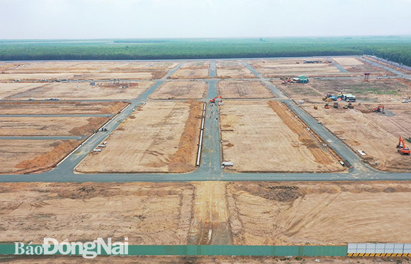 Đồng Nai chốt giá khởi điểm bán đấu giá hai khu đất 45 ha tại TP Long Khánh và huyện Long Thành - Ảnh 1. Đồng Nai chốt giá khởi điểm bán đấu giá hai khu đất 45 ha tại TP Long Khánh và huyện Long Thành - Ảnh 1.