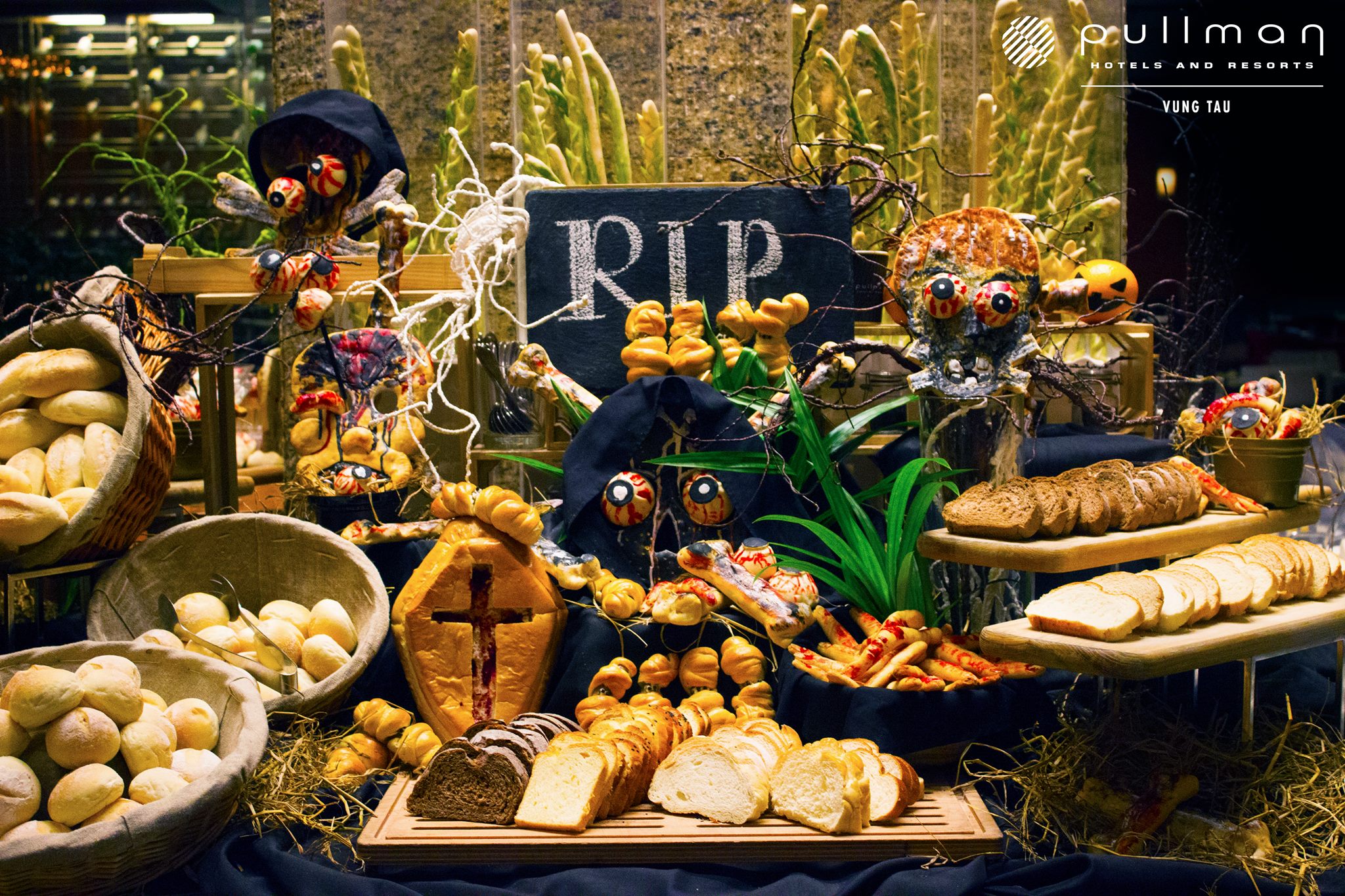 Bật mí 4 địa chỉ ăn uống quanh Sài Gòn cho đêm Halloween đầy ấn tượng - Ảnh 13. Bật mí 4 địa chỉ ăn uống quanh Sài Gòn cho đêm Halloween đầy ấn tượng - Ảnh 13.