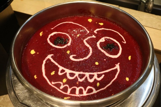 Bật mí 4 địa chỉ ăn uống quanh Sài Gòn cho đêm Halloween đầy ấn tượng - Ảnh 7. Bật mí 4 địa chỉ ăn uống quanh Sài Gòn cho đêm Halloween đầy ấn tượng - Ảnh 7.