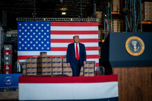Đâu là di sản kinh tế lớn nhất mà Tổng thống Trump để lại cho nước Mỹ?