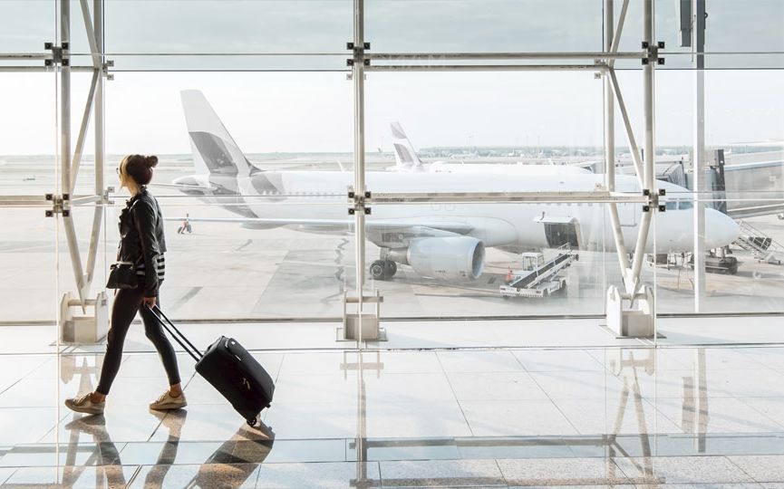 IATA dự kiến doanh thu ngành hàng không thế giới tiếp tục giảm mạnh vào năm 2021 - Ảnh 2.
