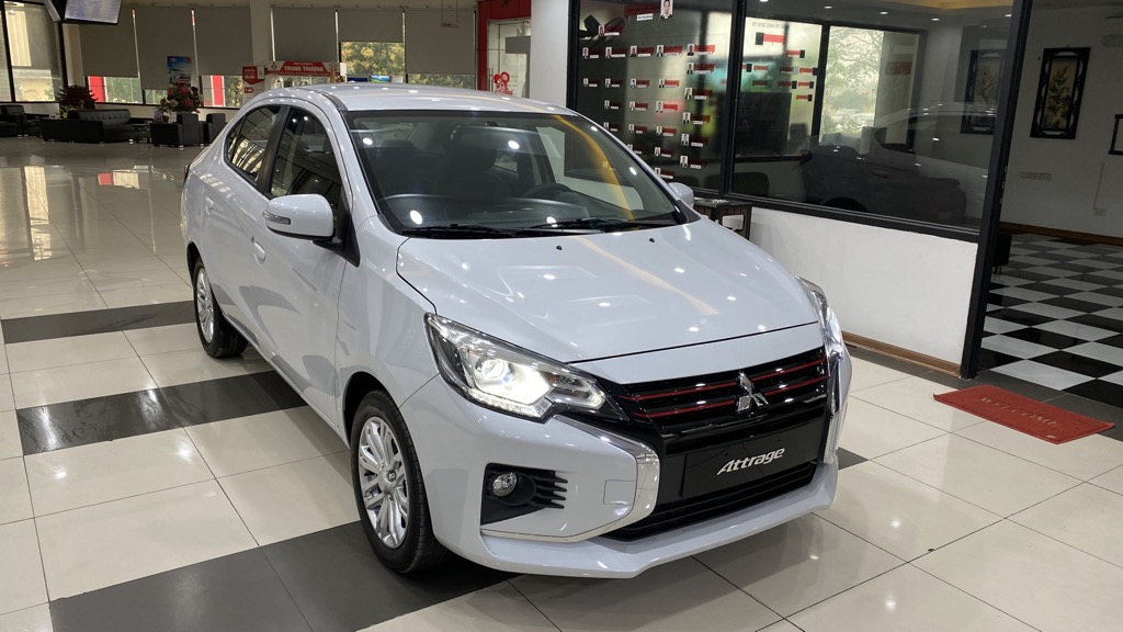 Những mẫu ô tô nhập khẩu giá rẻ chỉ từ 350 triệu đồng tại Việt Nam 2020 - Ảnh 3. Những mẫu ô tô nhập khẩu giá rẻ chỉ từ 350 triệu đồng tại Việt Nam 2020 - Ảnh 3.