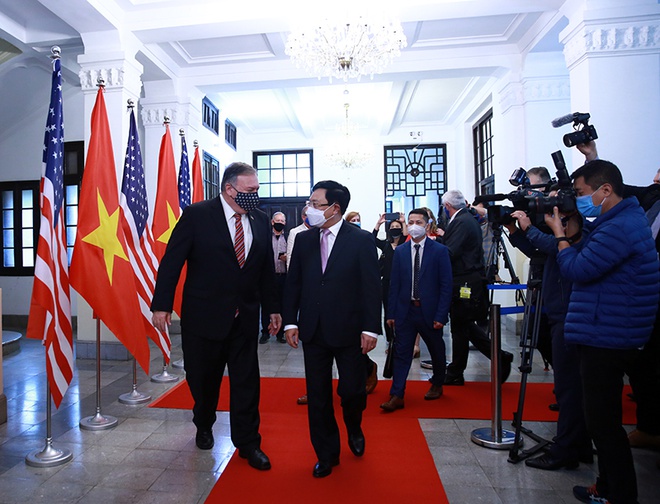 Ông Pompeo: Mỹ ủng hộ Việt Nam mạnh, độc lập, cam kết duy trì quan hệ ổn định - Ảnh 2. Ông Pompeo: Mỹ ủng hộ Việt Nam mạnh, độc lập, cam kết duy trì quan hệ ổn định - Ảnh 2.