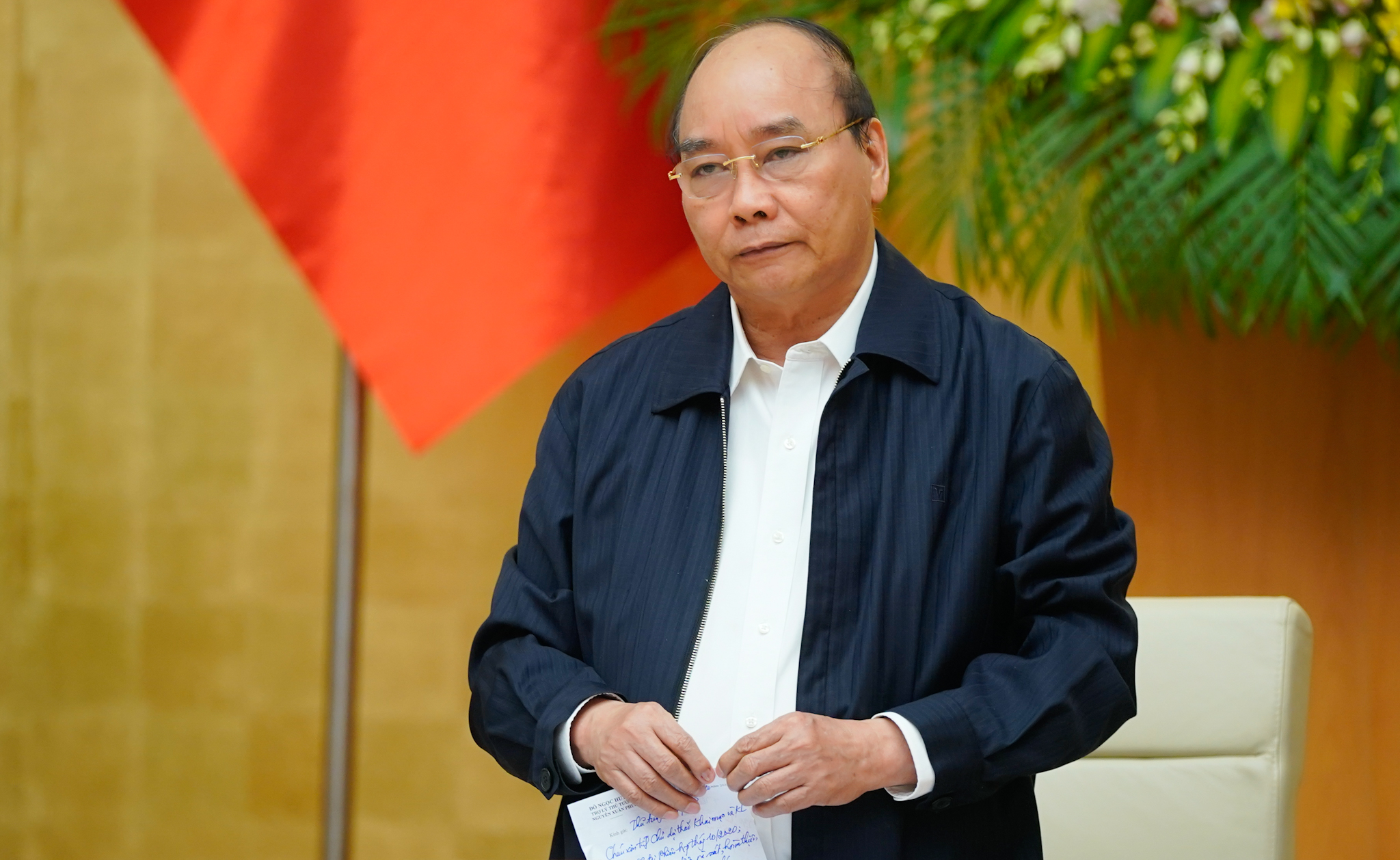 Thủ tướng: Hỗ trợ tiền cho hộ dân có nhà bị sập đổ, hư hỏng nặng vì bão lũ - Ảnh 1.