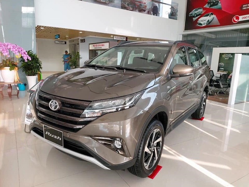 Những mẫu xe ô tô 7 chỗ giá chỉ từ 500 triệu đồng hút khách - Ảnh 5. Những mẫu xe ô tô 7 chỗ giá chỉ từ 500 triệu đồng hút khách - Ảnh 5.