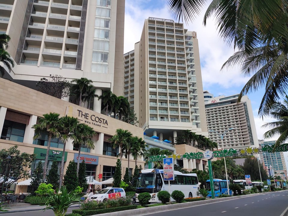 BĐS trung cao cấp dư thừa, nhà ở xã hội thiếu nguồn cung, condotel sẽ sớm có sổ - Ảnh 1. BĐS trung cao cấp dư thừa, nhà ở xã hội thiếu nguồn cung, condotel sẽ sớm có sổ - Ảnh 1.