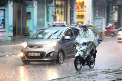 Thời tiết Đà Nẵng hôm nay 4/10: Ngày mưa rào và dông rải rác, Đà Lạt đêm mưa vài nơi