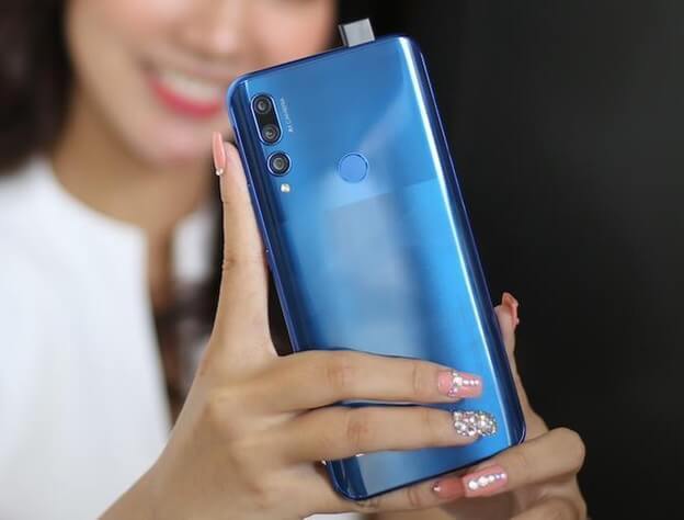 Dòng điện thoại dành cho phái đẹp nhân dịp ngày 20/10 - Ảnh 5. Dòng điện thoại dành cho phái đẹp nhân dịp ngày 20/10 - Ảnh 5.