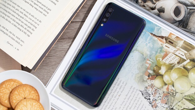 Dòng điện thoại dành cho phái đẹp nhân dịp ngày 20/10 - Ảnh 3. Dòng điện thoại dành cho phái đẹp nhân dịp ngày 20/10 - Ảnh 3.