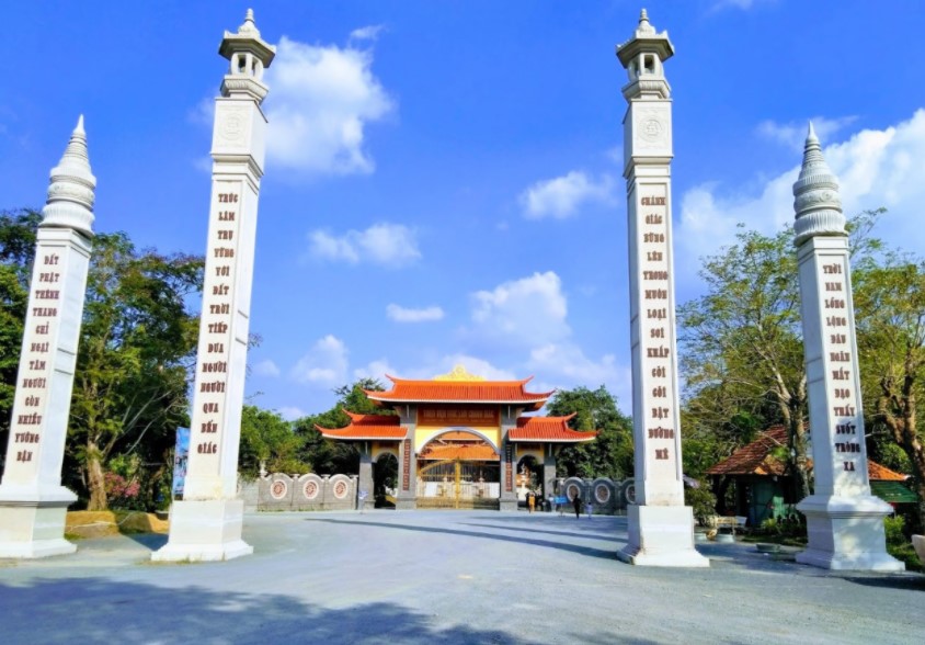 Tour du lịch tặng mẹ nhân ngày 20/10: Trao gửi yêu thương qua từng điểm dừng chân - Ảnh 8.