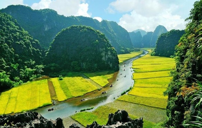 Tour du lịch tặng mẹ nhân ngày 20/10: Trao gửi yêu thương qua từng điểm dừng chân - Ảnh 1.