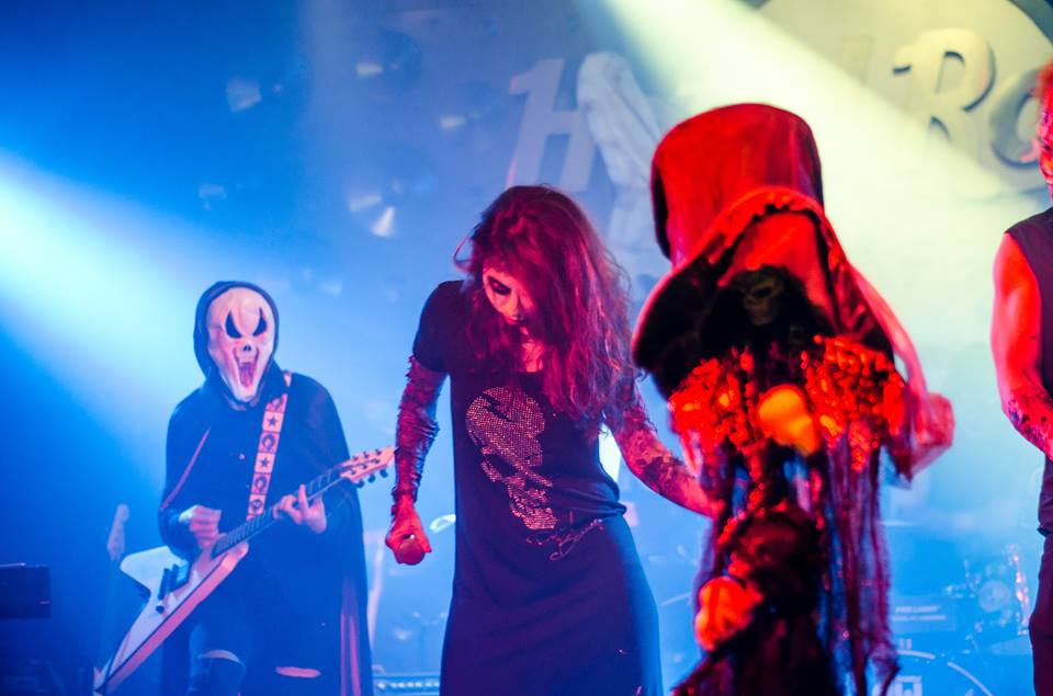 “Đột nhập” 5 quán cà phê ma mị đậm chất Halloween tại Sài Gòn - Ảnh 11.