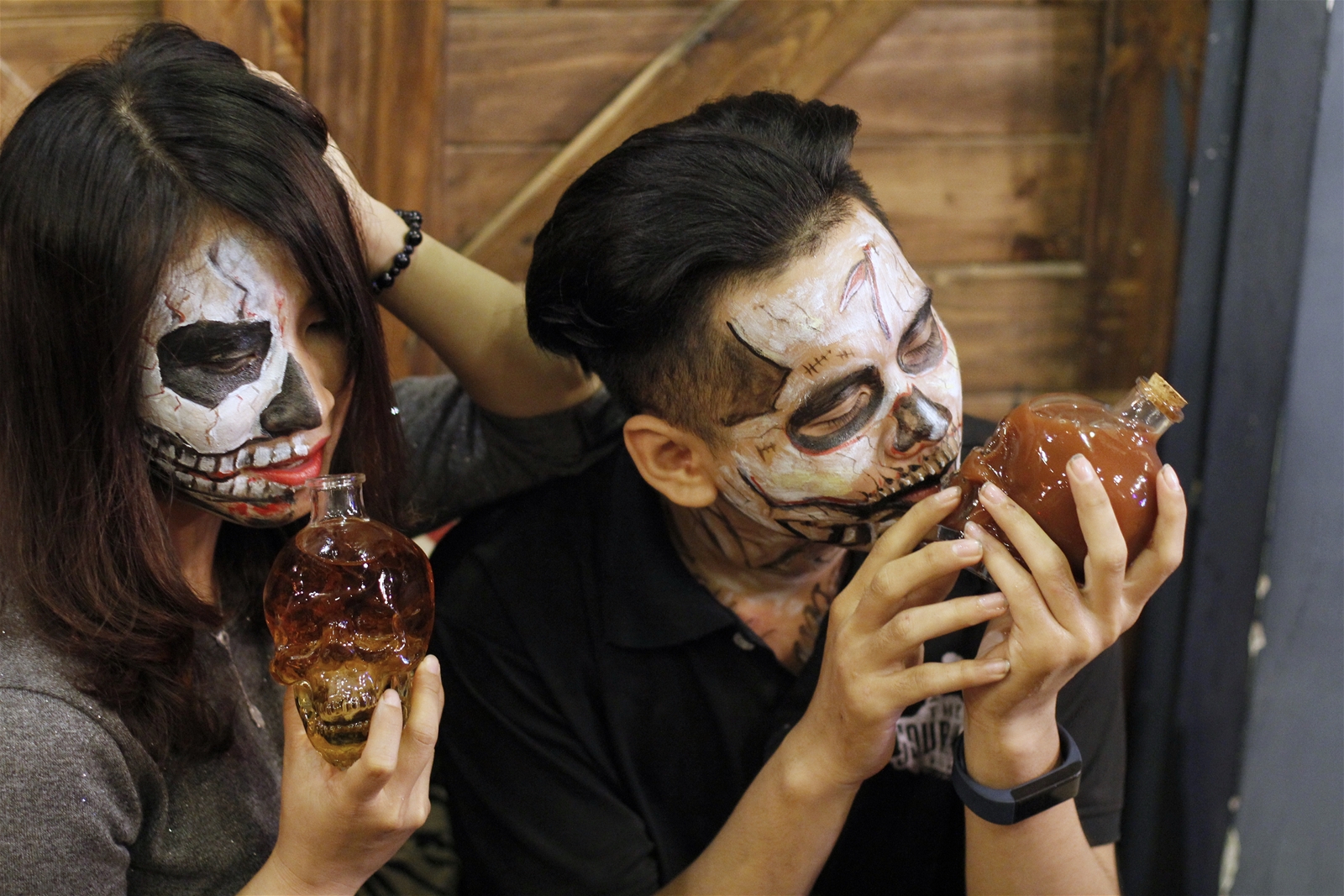 “Đột nhập” 5 quán cà phê ma mị đậm chất Halloween tại Sài Gòn - Ảnh 8.