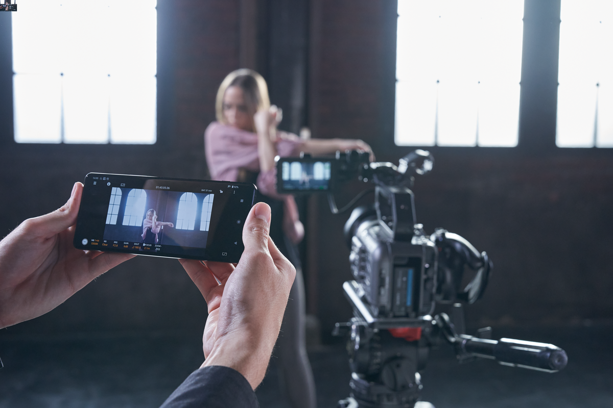 Máy quay Sony FX6 ra mắt, hướng đến sáng tạo video chuyên nghiệp - Ảnh 1. Máy quay Sony FX6 ra mắt, hướng đến sáng tạo video chuyên nghiệp - Ảnh 1.