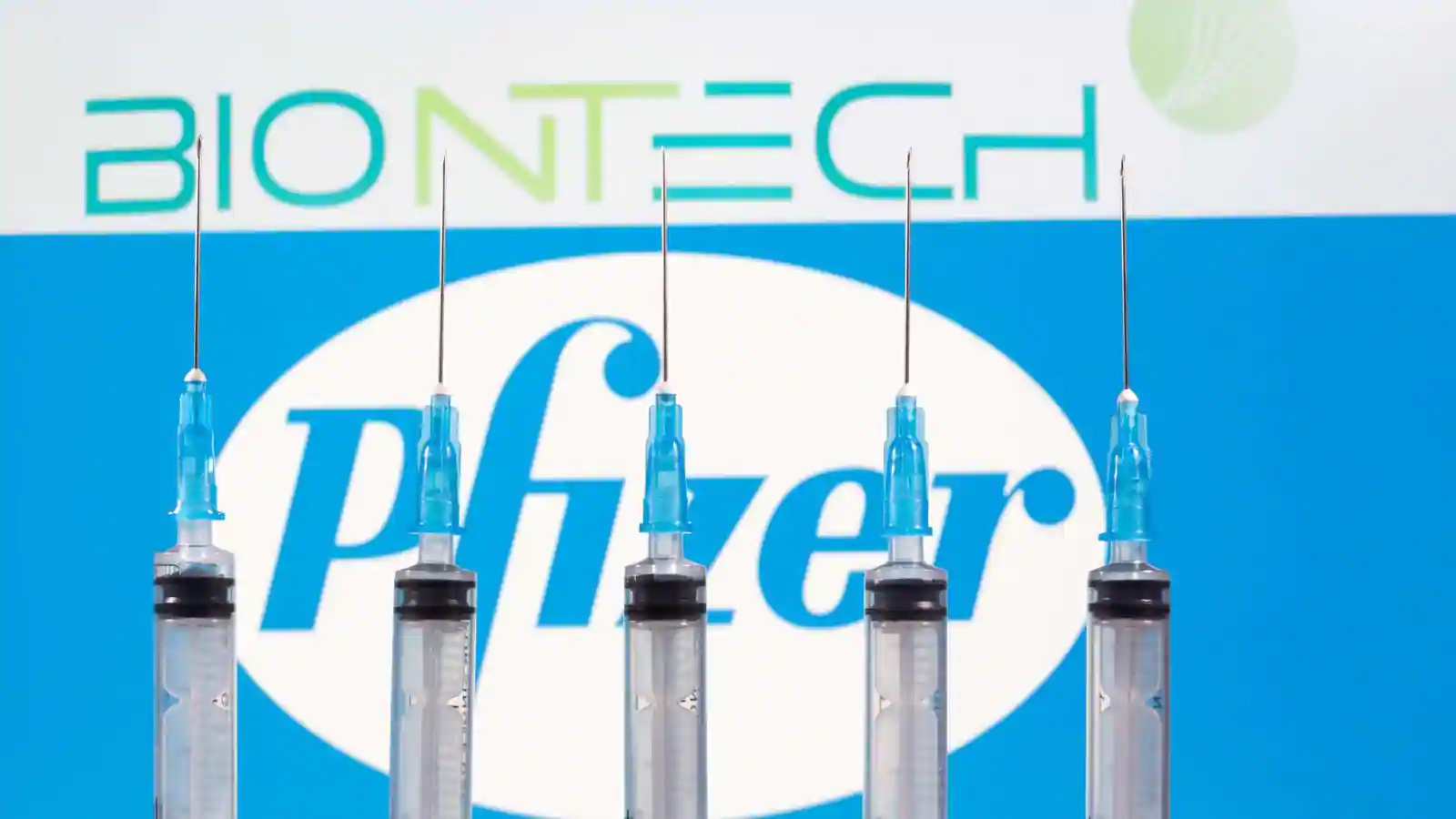 Pfizer nộp đơn xin phê duyệt vắc xin đầu tiên tại Mỹ trong tuần này - Ảnh 1.