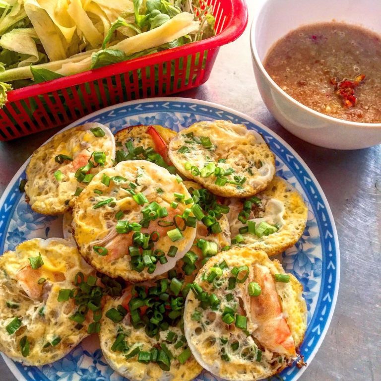 Hương vị xứ biển đậm đà qua món bánh căn Bình Thuận - Ảnh 2. Hương vị xứ biển đậm đà qua món bánh căn Bình Thuận - Ảnh 2.