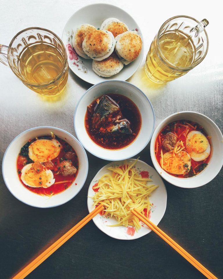 Hương vị xứ biển đậm đà qua món bánh căn Bình Thuận - Ảnh 6. Hương vị xứ biển đậm đà qua món bánh căn Bình Thuận - Ảnh 6.