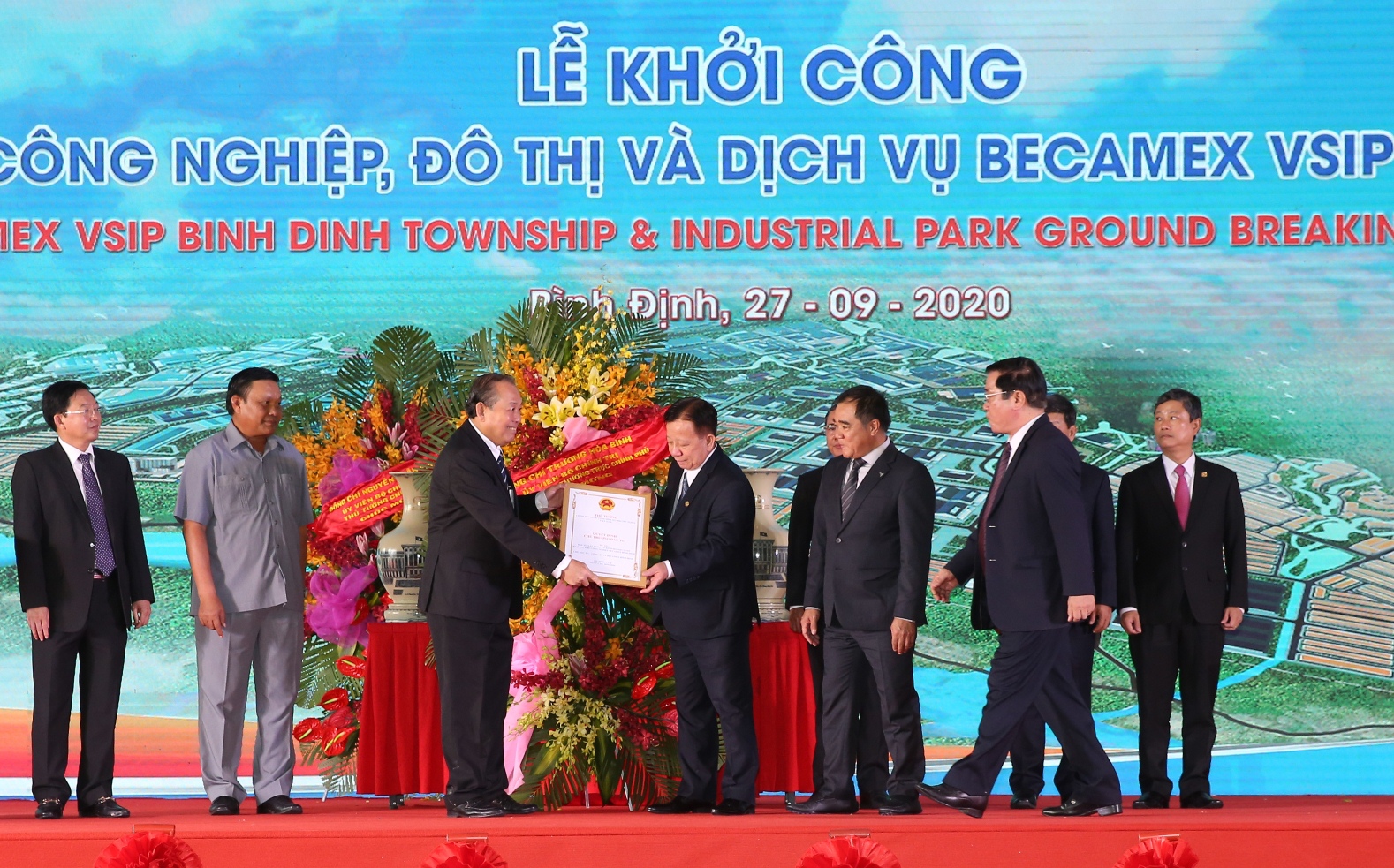 Gần 19.400 tỉ đồng và 9 triệu USD đầu tư vào Bình Định trong 10 tháng năm 2020 - Ảnh 1. Gần 19.400 tỉ đồng và 9 triệu USD đầu tư vào Bình Định trong 10 tháng năm 2020 - Ảnh 1.