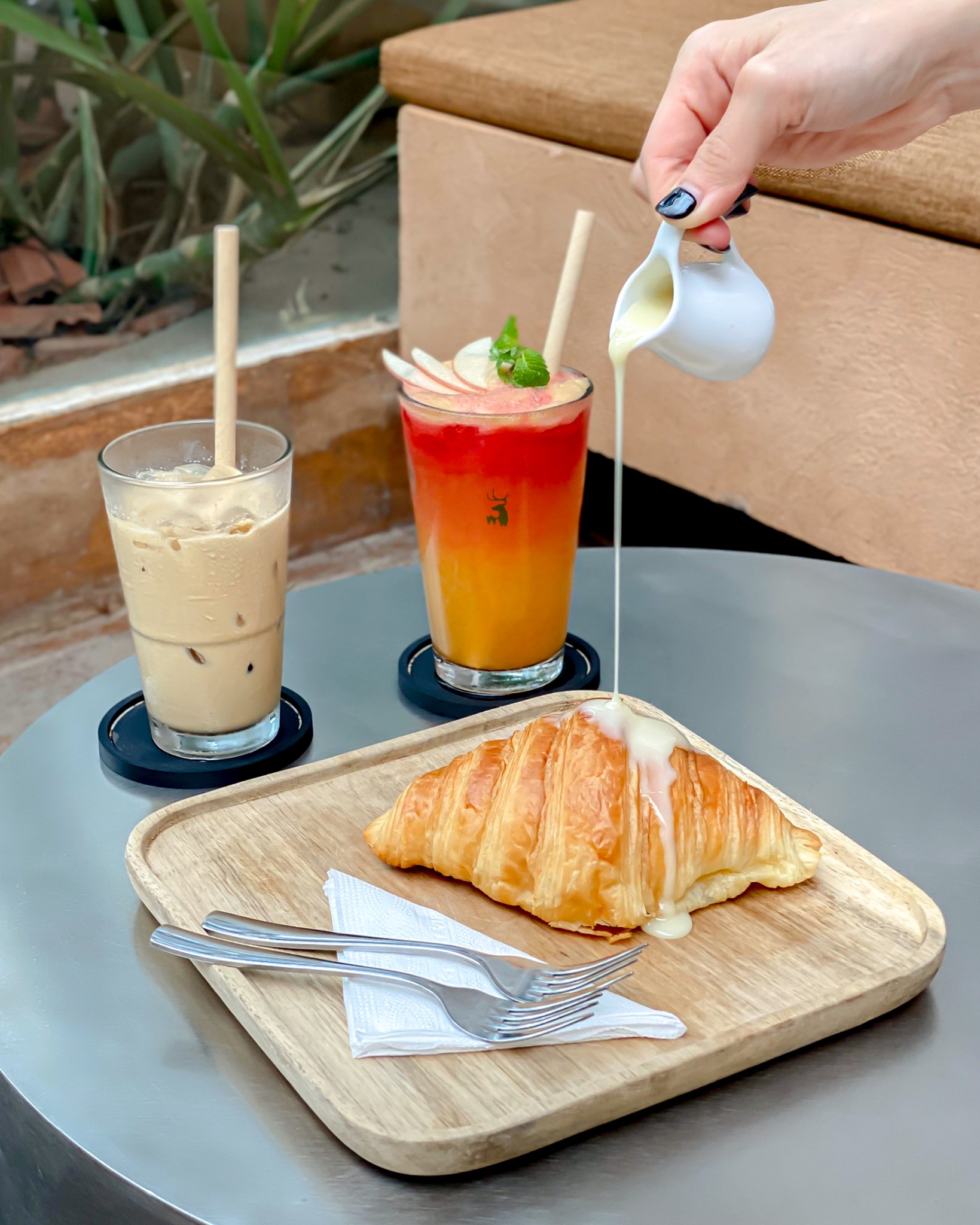 Nhâm nhi trà chiều ngày cuối tuần với 3 quán cafe có khuyến mãi hấp dẫn tại Hà Nội - Ảnh 2. Nhâm nhi trà chiều ngày cuối tuần với 3 quán cafe có khuyến mãi hấp dẫn tại Hà Nội - Ảnh 2.