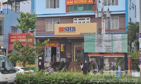 Những vụ cướp ngân hàng gây chấn động thời gian qua - Ảnh 1. Những vụ cướp ngân hàng gây chấn động thời gian qua - Ảnh 1.