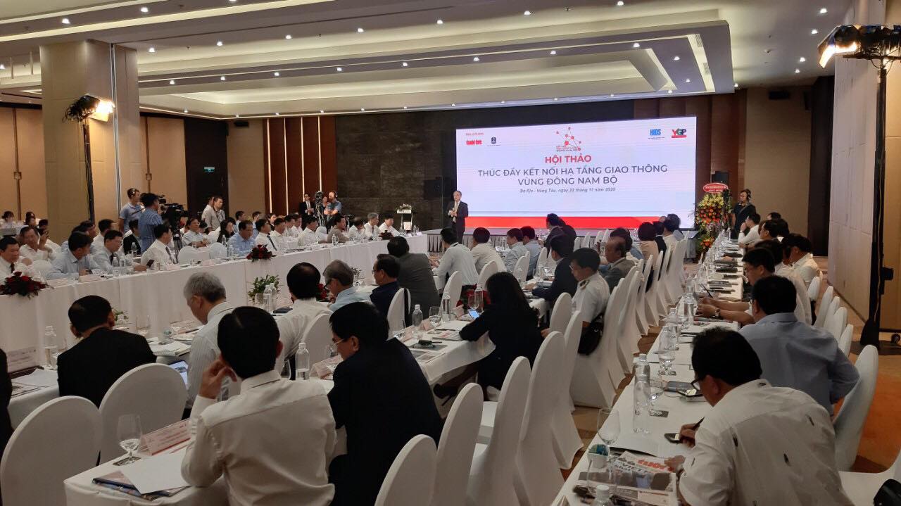 Vì sao Đông Nam Bộ - vùng kinh tế động lực quan trọng mới chỉ có 122 km đường cao tốc? - Ảnh 1. Vì sao Đông Nam Bộ - vùng kinh tế động lực quan trọng mới chỉ có 122 km đường cao tốc? - Ảnh 1.