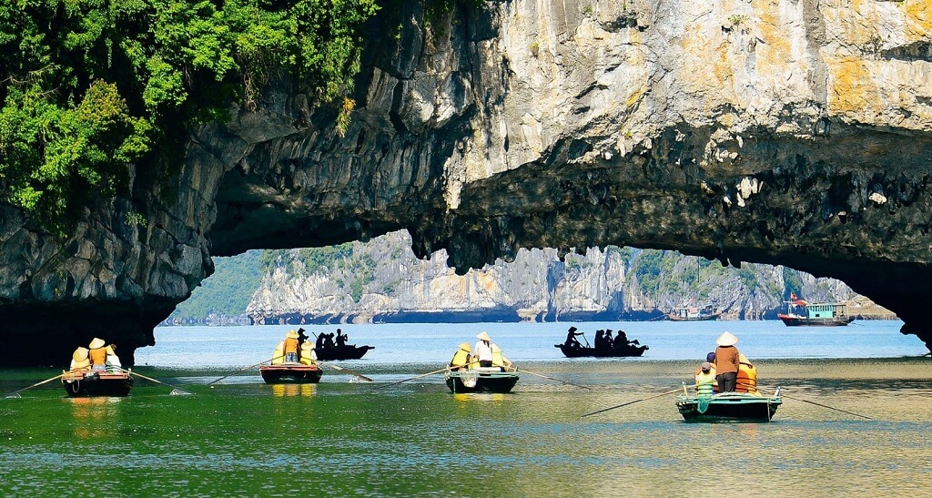 Chiêm ngưỡng cảnh sắc thiên nhiên kì vĩ tại vịnh Lan Hạ, Hải Phòng - Ảnh 8.