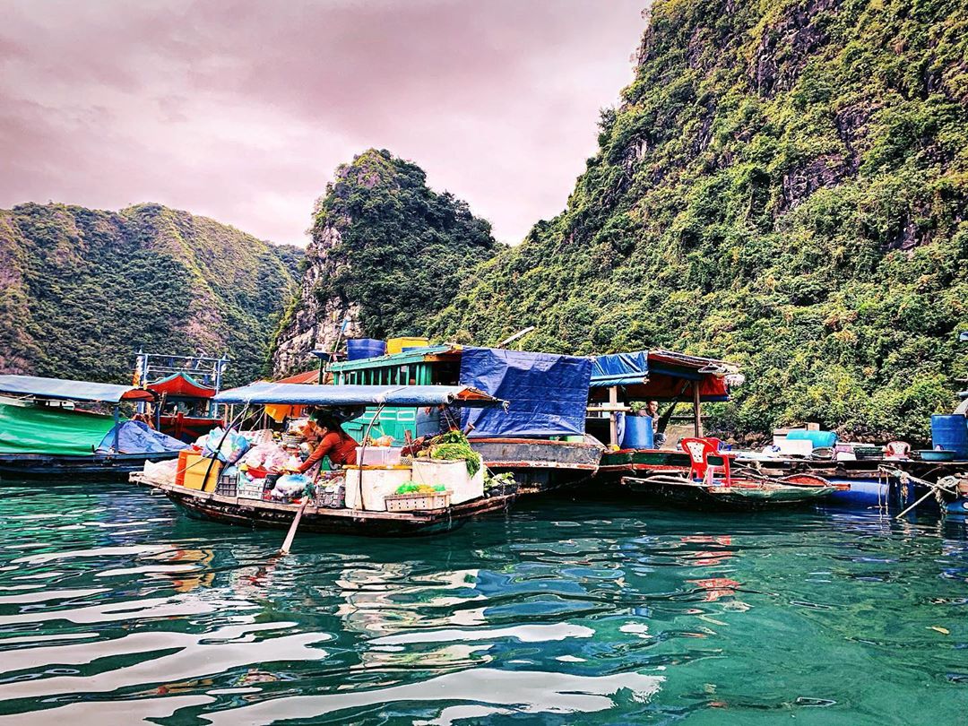 Chiêm ngưỡng cảnh sắc thiên nhiên kì vĩ tại vịnh Lan Hạ, Hải Phòng - Ảnh 4.