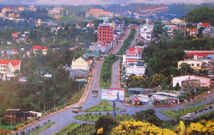 Đắk Nông gọi đầu tư vào 40 dự án thương mại, du lịch hàng chục nghìn tỉ đồng - Ảnh 1. Đắk Nông gọi đầu tư vào 40 dự án thương mại, du lịch hàng chục nghìn tỉ đồng - Ảnh 1.