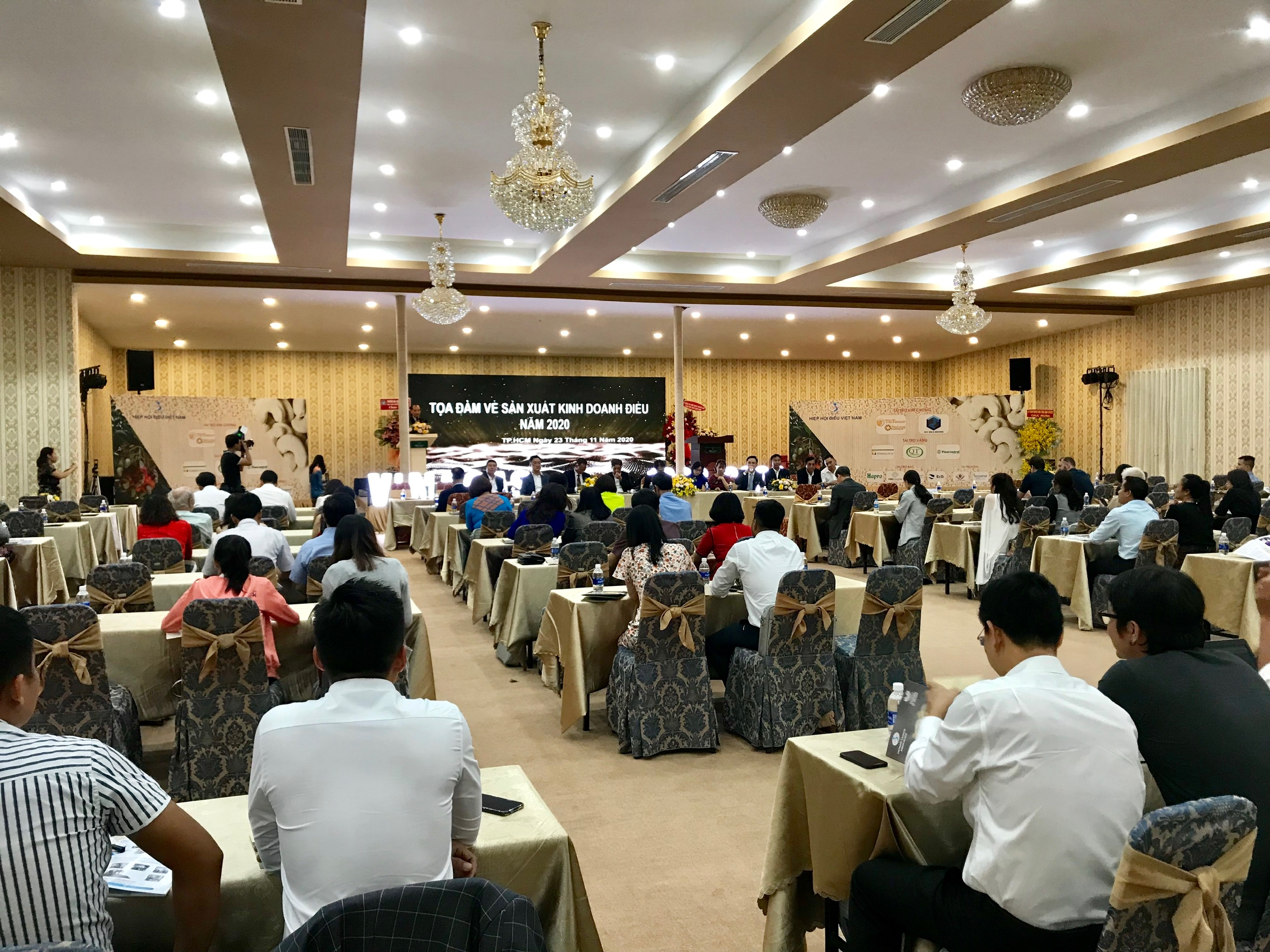 Ngành điều muốn nâng cao vị thế trong chuỗi giá trị toàn cầu - Ảnh 1. Ngành điều muốn nâng cao vị thế trong chuỗi giá trị toàn cầu - Ảnh 1.