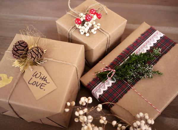 Gợi ý những cách thắt nơ hộp quà đơn giản mà đẹp dành tặng những người thân yêu - Ảnh 15. Gợi ý những cách thắt nơ hộp quà đơn giản mà đẹp dành tặng những người thân yêu - Ảnh 15.