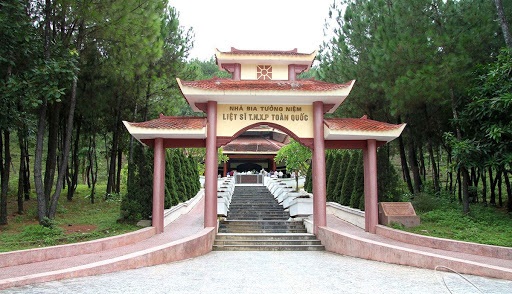Về Hà Tĩnh, ghé thăm khu di tích Ngã ba Đồng Lộc nổi tiếng năm xưa - Ảnh 5. Về Hà Tĩnh, ghé thăm khu di tích Ngã ba Đồng Lộc nổi tiếng năm xưa - Ảnh 5.